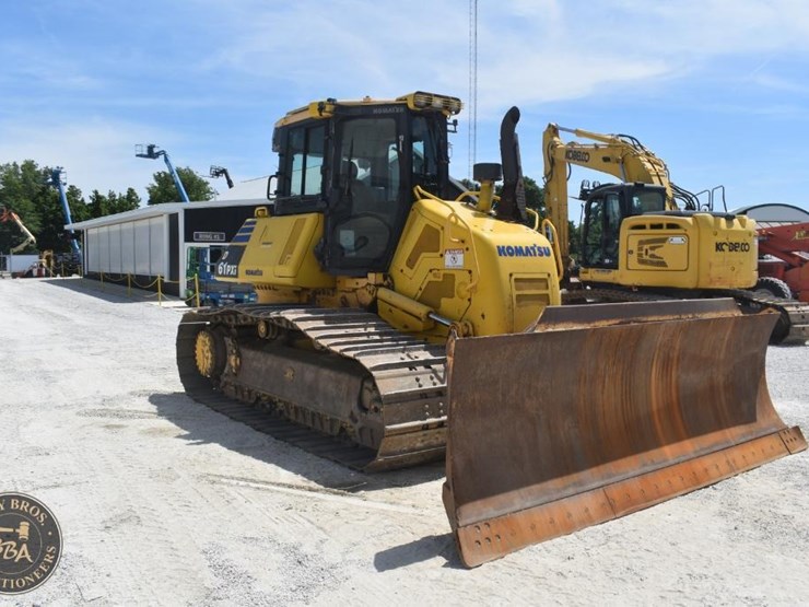 2020-komatsu-d61pxi-24-image-22