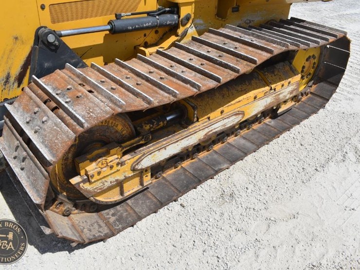 2022-deere-650k-lgp-image-22