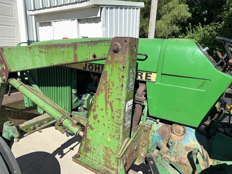 john-deere-2640-image-11