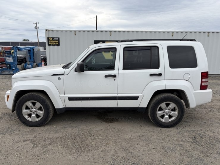 2012-jeep-liberty-image-7