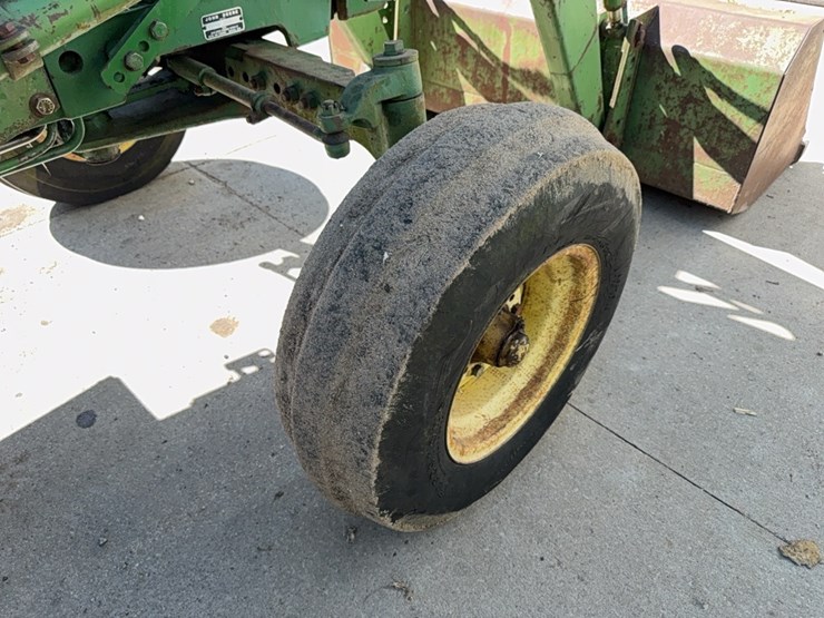 john-deere-2640-image-15