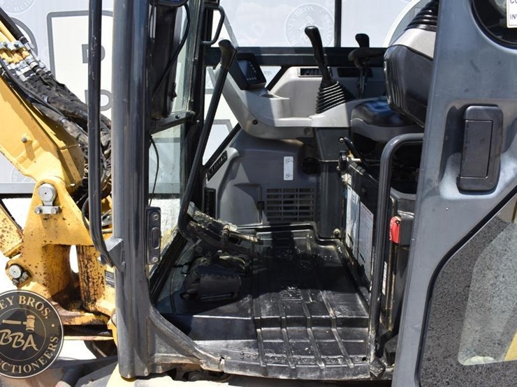 2016-komatsu-pc55mr-5-image-52
