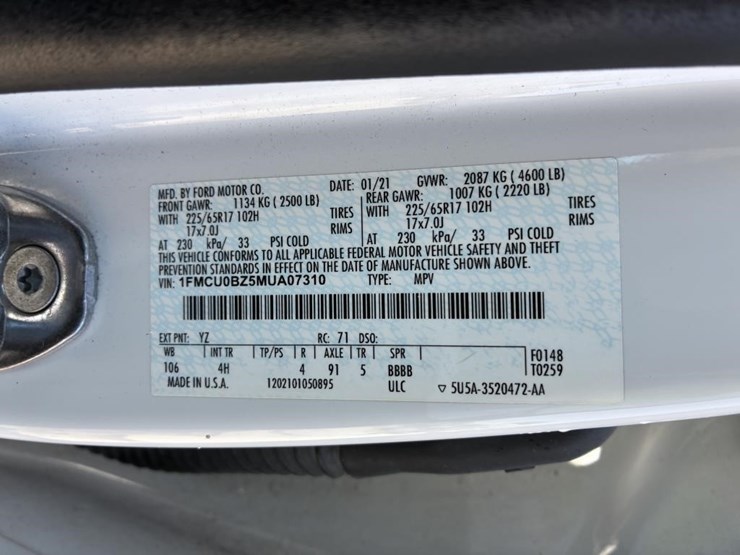 2021-ford-escape-image-19