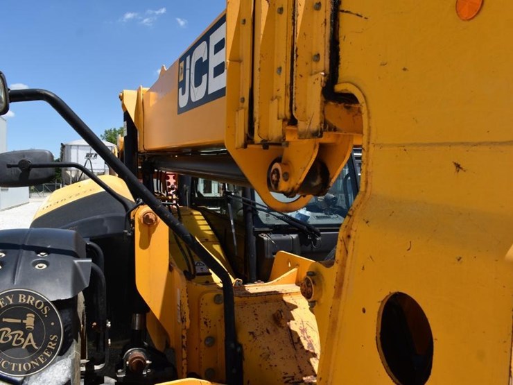 jcb-510-56-image-28