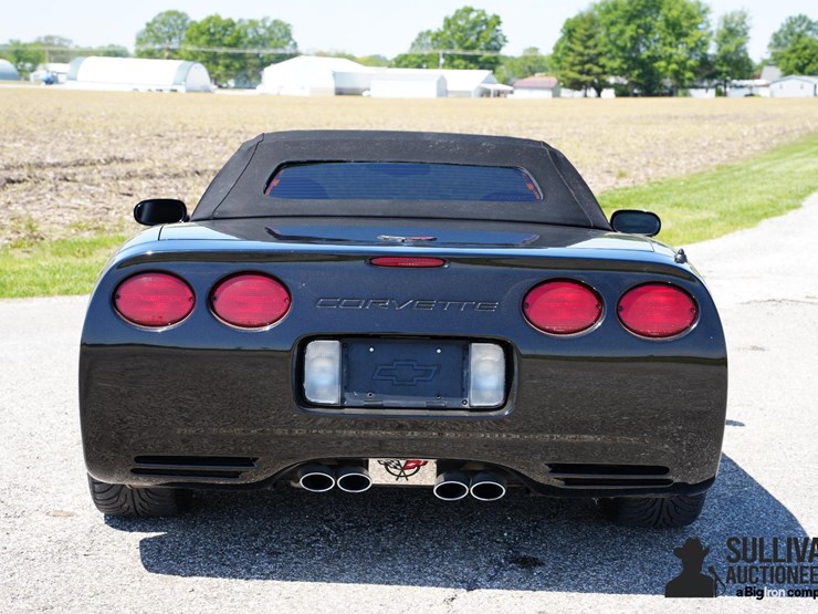 run-#74---2001-chevrolet-corvette-convertible-image-6