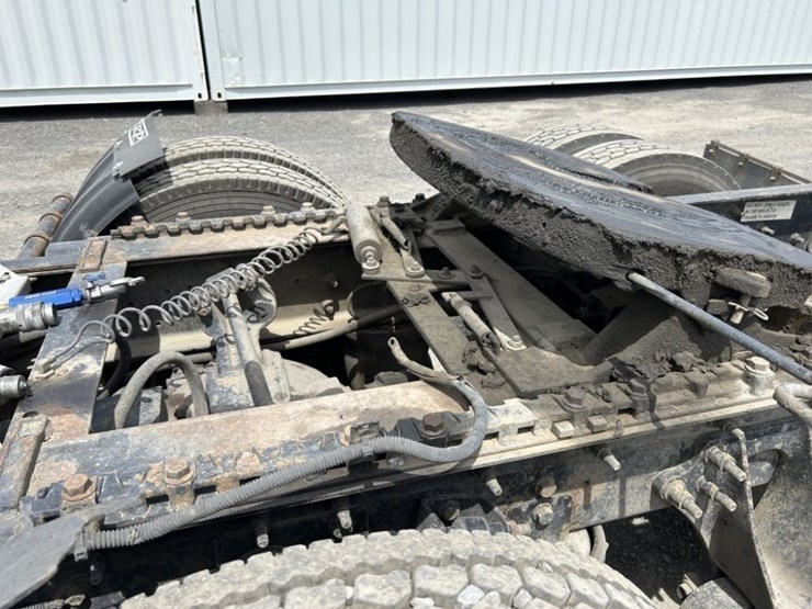 2011-international-prostar-image-38