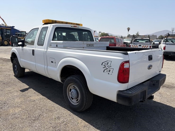 2011-ford-f250-image-4