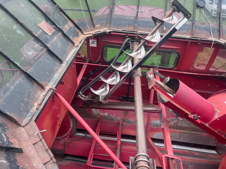 case-ih-2388-image-28