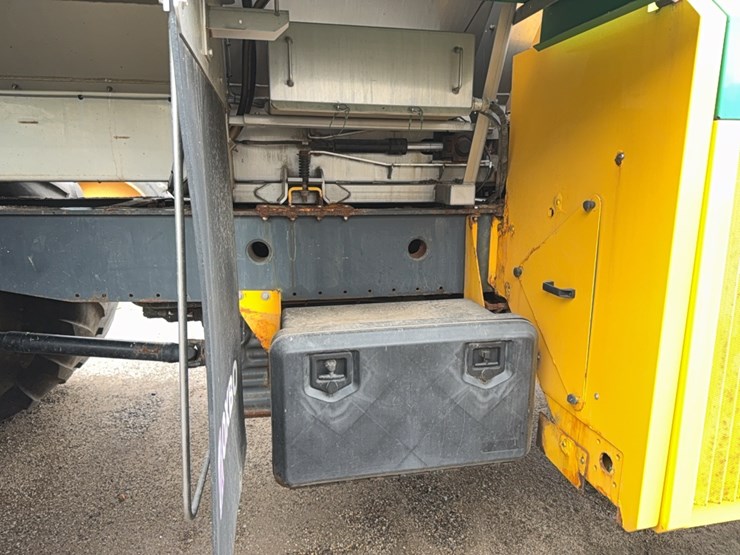 oxbo-4103-dry-applicator-image-24
