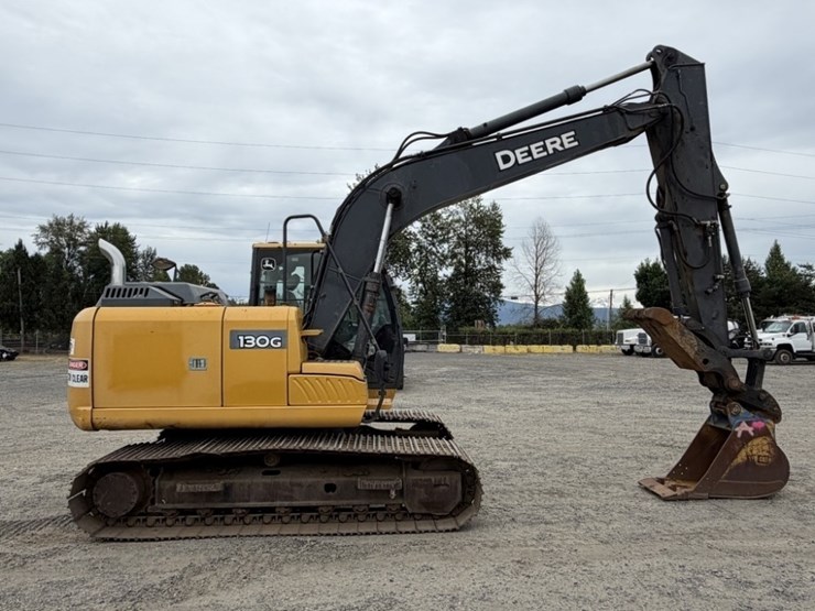 deere-130g-image-3