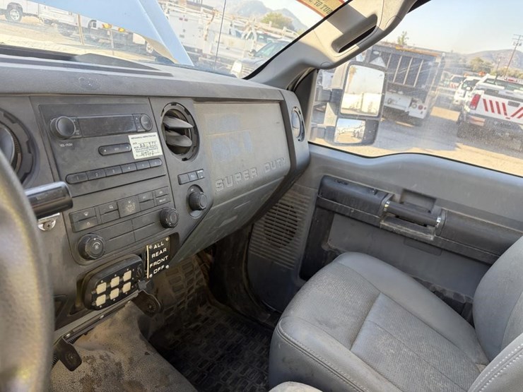 2011-ford-f250-image-15