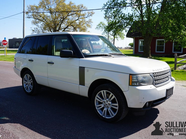 2010-land-rover-range-rover-hse-image-3