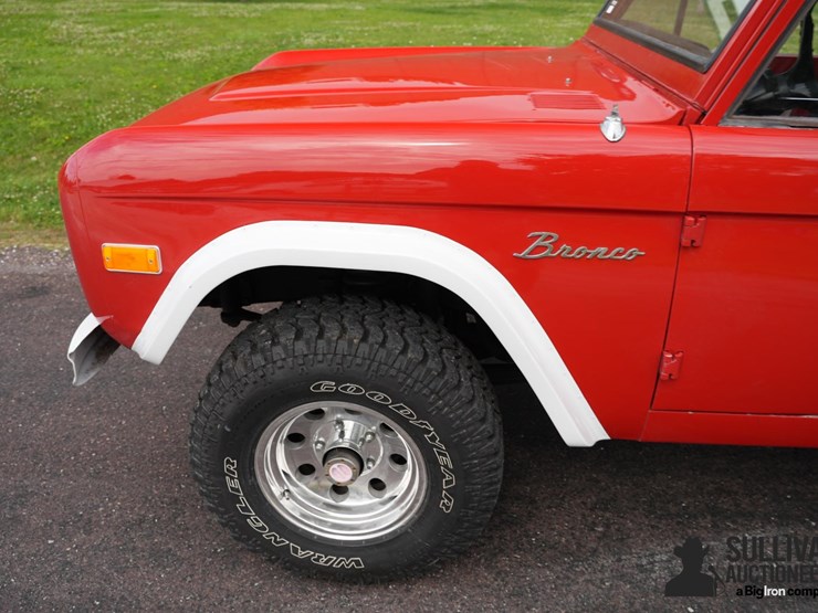 1977-ford-bronco-image-13