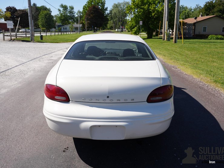 run-#254---1999-chrysler-concorde-sedan-image-6