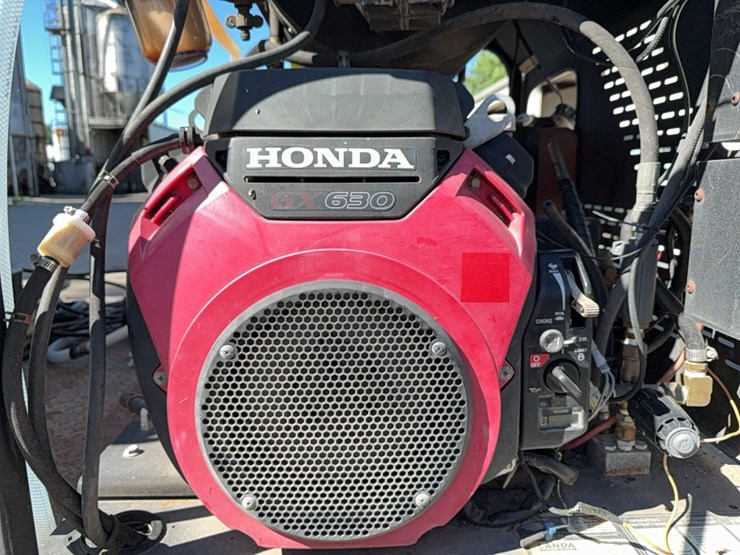 landa-hot-water-pressure-washer-image-4