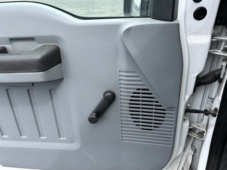 2012-ford-f350-sd-image-26