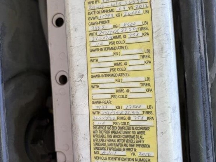 2012-ford-f650-image-28