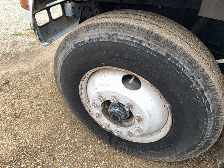 2000-case-ih-4700-image-22