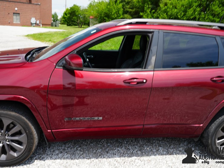 2020-jeep-cherokee-image-15