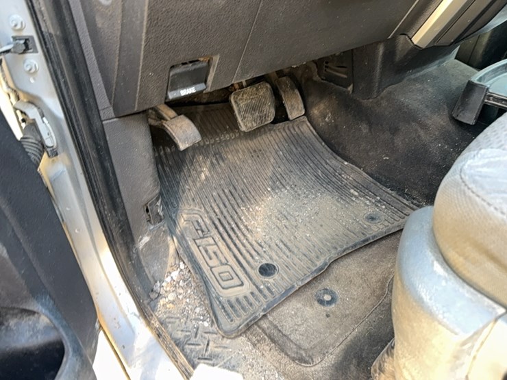 2013-ford-f150-image-19