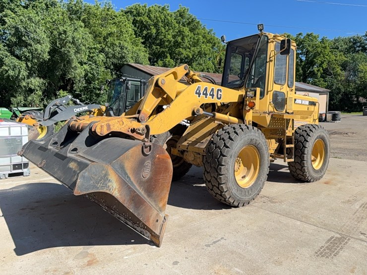 jd-444g-end-loader-image-1
