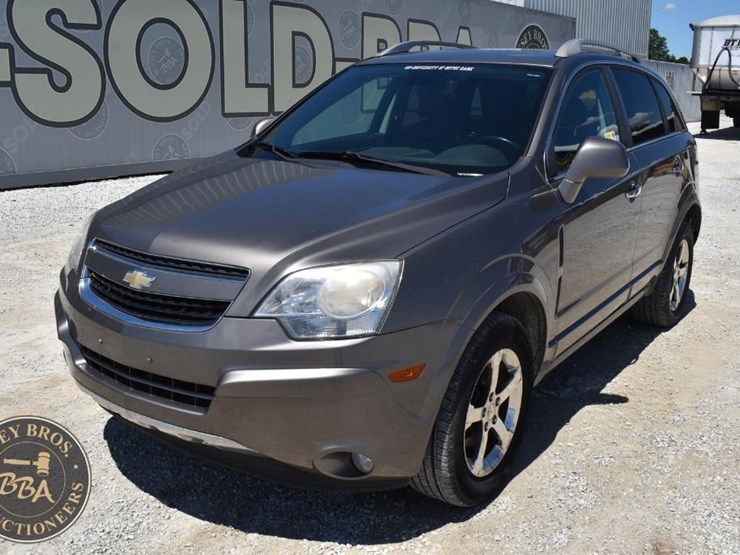 2012-chevrolet-captiva-image-1