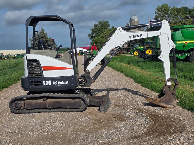 bobcat-e26-image-11