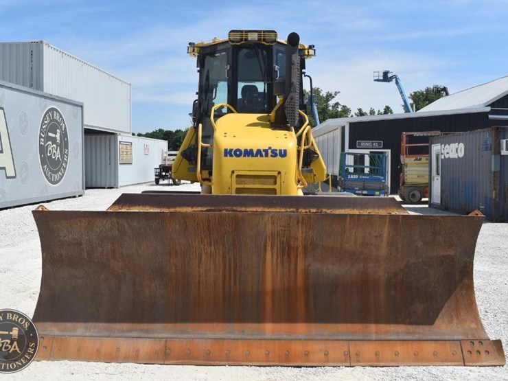 2020-komatsu-d61pxi-24-image-9