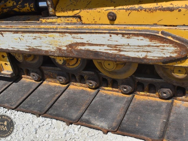 2022-deere-650k-lgp-image-30