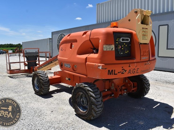2005-jlg-400s-image-3