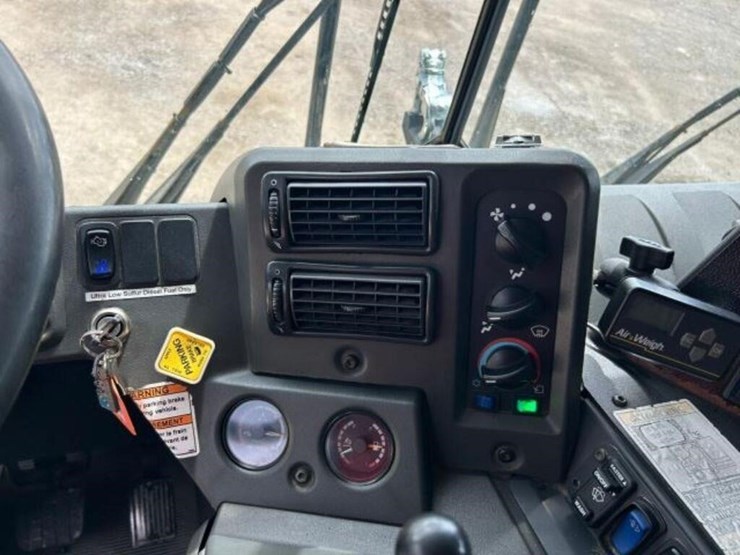 2020-mack-terrapro-tri/a-garbage-truck-1m2te1gc0lm-image-16
