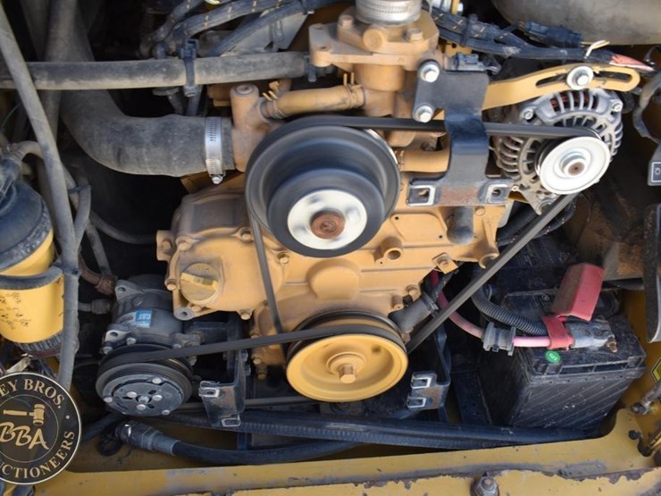 2019-caterpillar-299d2-image-41