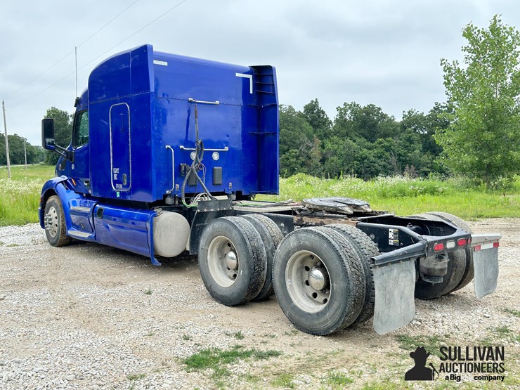2020-peterbilt-579-image-7