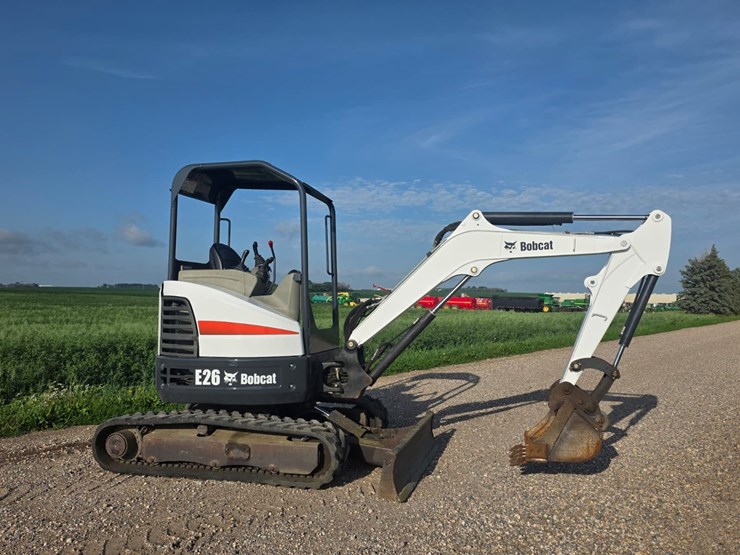 bobcat-e26-image-11