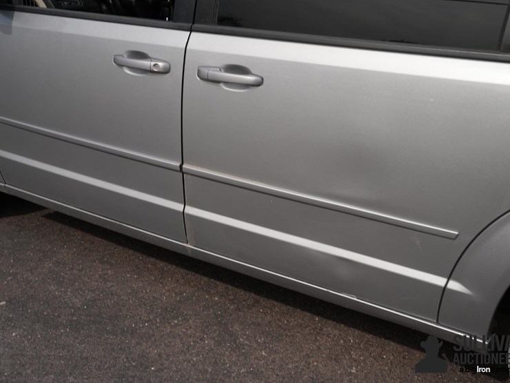 2017-dodge-grand-caravan-image-18