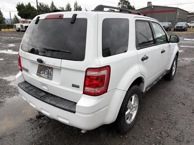 2012-ford-escape-image-4