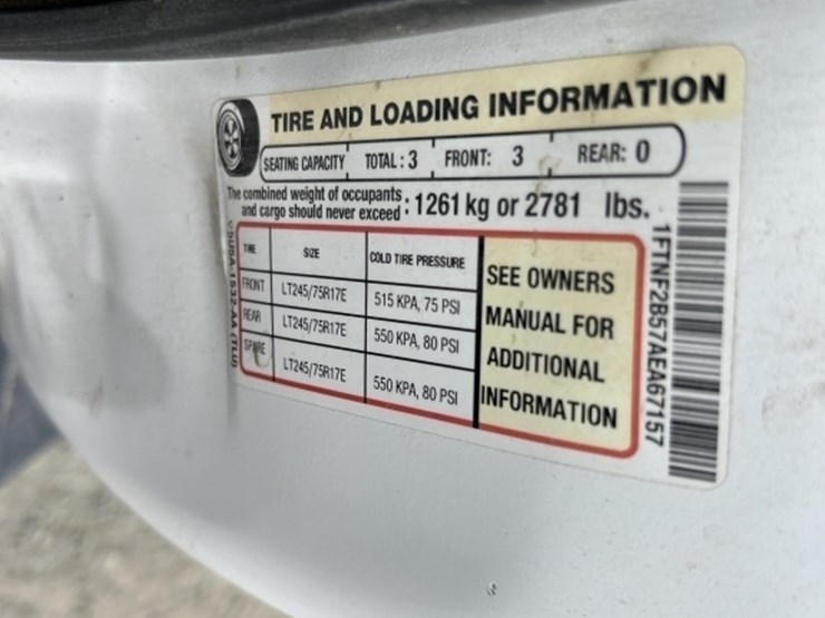 2010-ford-f250-xl-image-20