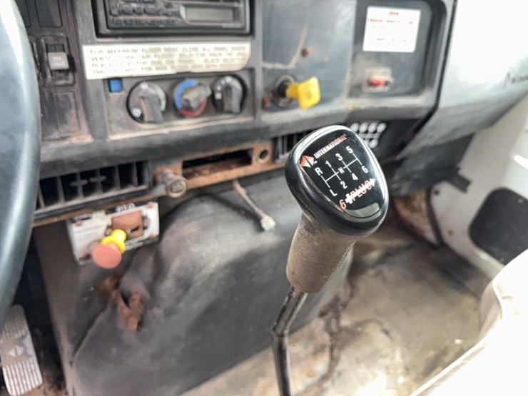 2000-case-ih-4700-image-34