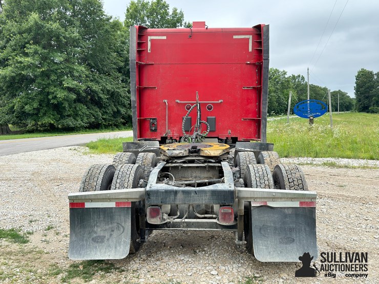 2013-peterbilt-579-image-6
