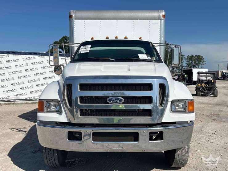 2008-ford-f750-image-39