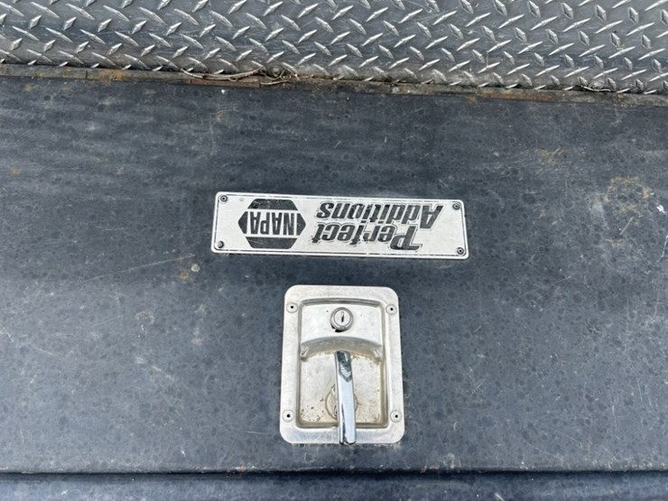 2010-ford-f250-xl-image-35