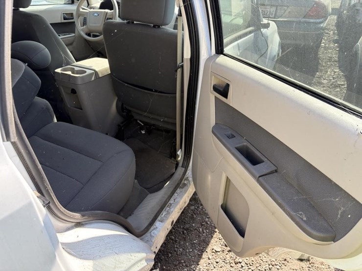 2009-ford-escape-hybrid-image-11