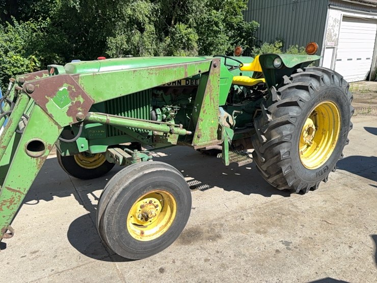 john-deere-2640-image-8