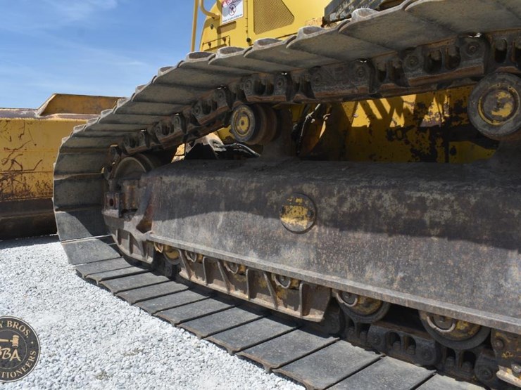 2020-komatsu-d61pxi-24-image-34