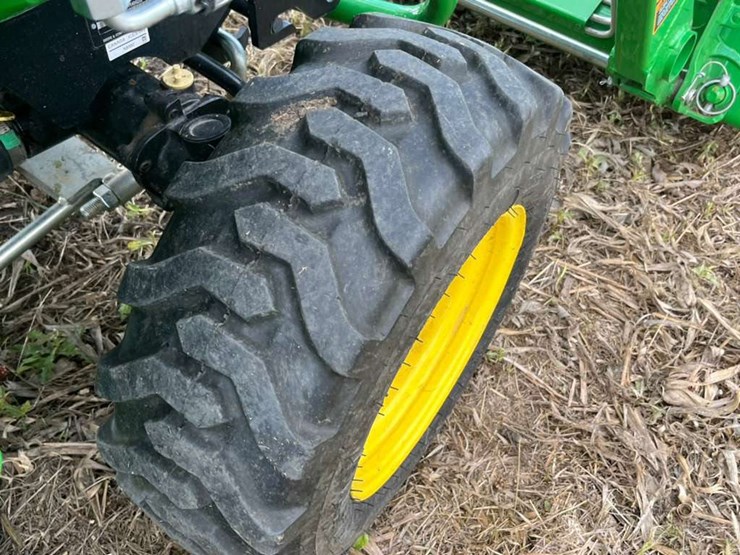 2025-john-deere-2025r-image-72