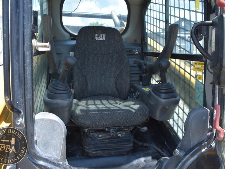 2019-caterpillar-299d2-image-51