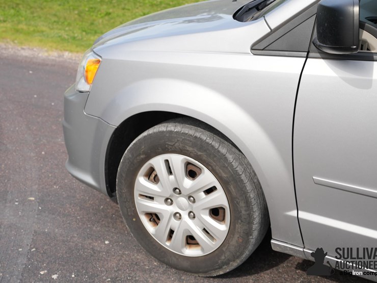 2017-dodge-grand-caravan-image-13