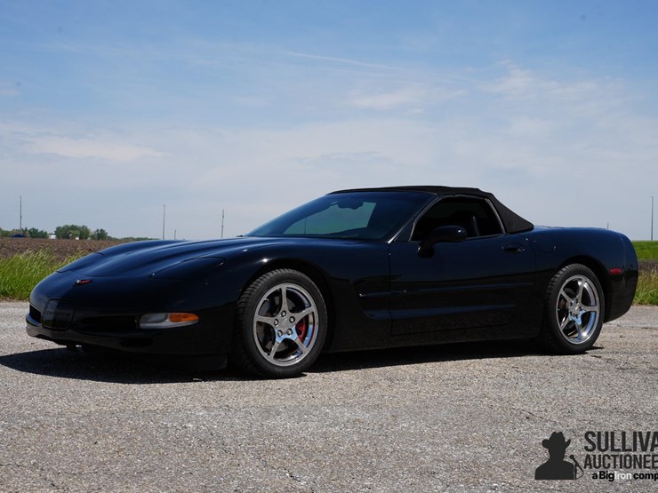 run-#74---2001-chevrolet-corvette-convertible-image-1