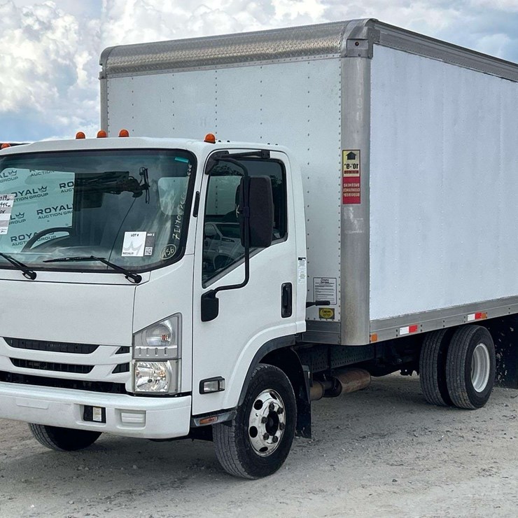 2017 ISUZU NPR