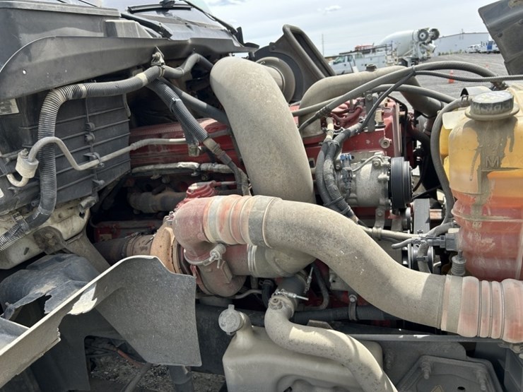 2011-international-prostar-image-44